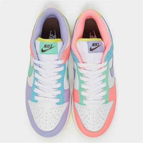 nike dunks wmns